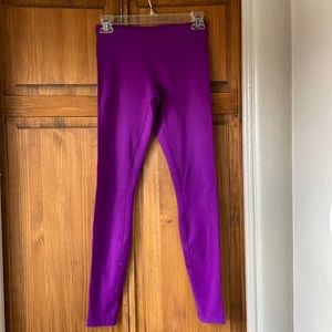 Purple lululemon leggings/tights